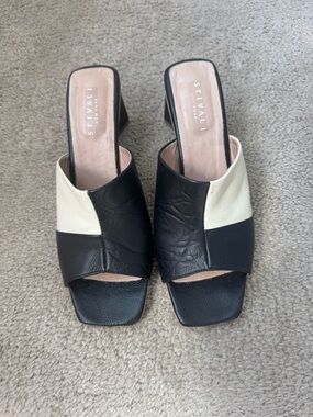 STIVALI New York Soulmate Two-Tone Black and Cream Leather Slide Heels Size EU38